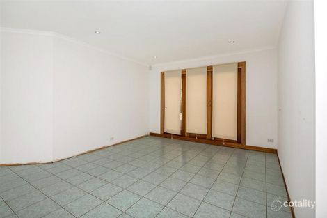 Property photo of 11 Maleny Place Helensvale QLD 4212
