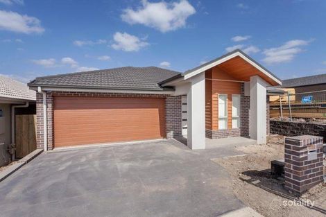 Property photo of 10 Hassall Way Glenmore Park NSW 2745