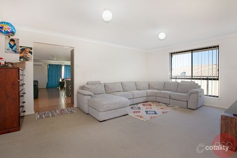 Property photo of 8 Pumphouse Crescent Rutherford NSW 2320