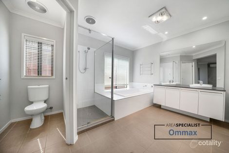 Property photo of 1 Chancery Way Taylors Hill VIC 3037