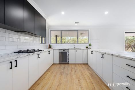 Property photo of 32 Loureiro Street Conder ACT 2906