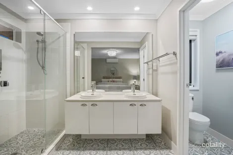 Property photo of 20 Escalade Circuit Pallara QLD 4110