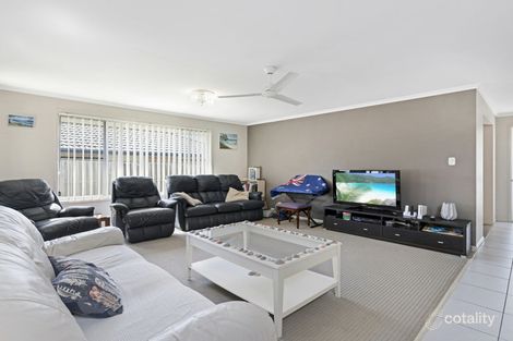 Property photo of 22 Lawley Crescent Pacific Pines QLD 4211