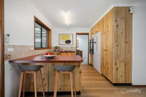 Property photo of 4 Sage Close Chisholm ACT 2905