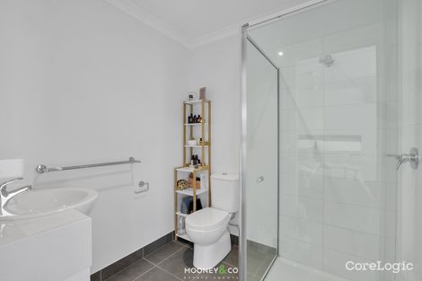 Property photo of 8 Nanea Path Cranbourne VIC 3977