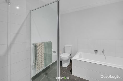 Property photo of 8 Nanea Path Cranbourne VIC 3977