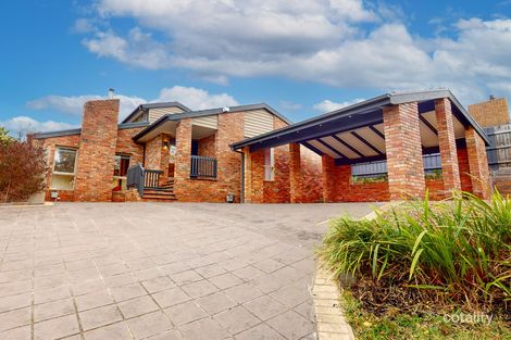 8 Paulette Cl, St Helena, VIC 3088