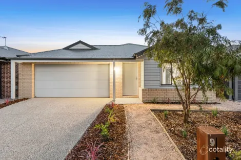 9 Norton Pde, Charlemont, VIC 3217
