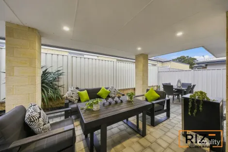 Property photo of 4 Tempranillo Rise Hocking WA 6065
