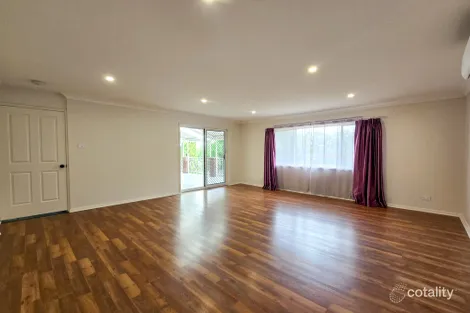 Property photo of 15 Amazon Place Kearns NSW 2558
