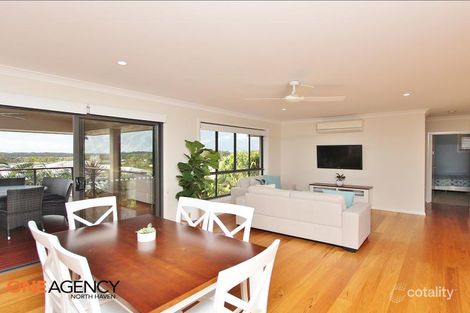 Property photo of 18 St Lucia Place Bonny Hills NSW 2445