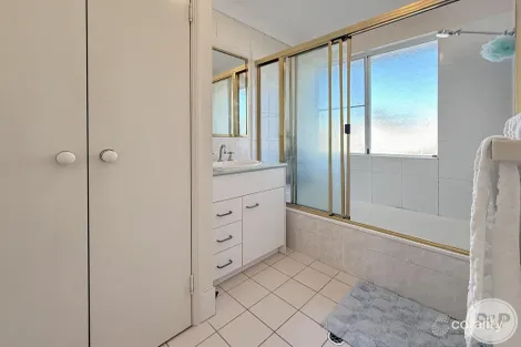 Property photo of 2/21-23 Tuffley Street West End QLD 4810