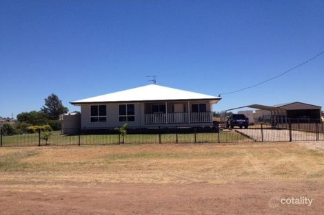 17 Russell St, Wallumbilla, QLD 4428