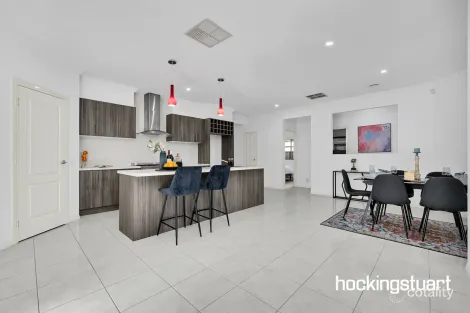 Property photo of 8 Antill Rise Epping VIC 3076