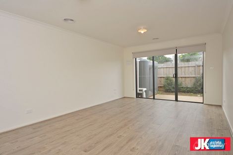 7/4 Mantello Dr, Werribee, VIC 3030