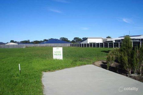 7 Wisteria Pl, Paynesville, VIC 3880
