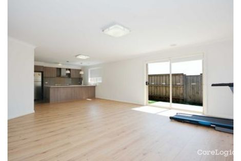 Property photo of 35 Hollington Drive Mickleham VIC 3064