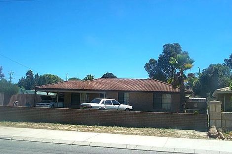 43 South Lake Dr, South Lake, WA 6164