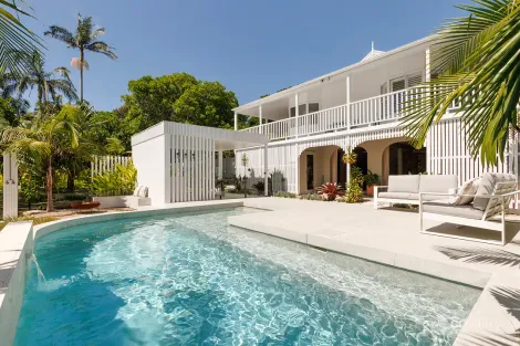 Property photo of 2 Coconut Grove Castaways Beach QLD 4567