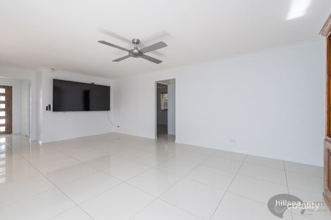 Property photo of 9 Carrumbella Drive Arundel QLD 4214