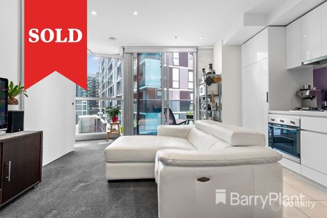 Property photo of 607/241 Harbour Esplanade Docklands VIC 3008