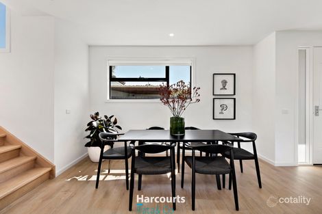 Property photo of 2/89 McMahon Road Reservoir VIC 3073