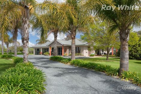 Property photo of 18 Willow Way Table Top NSW 2640