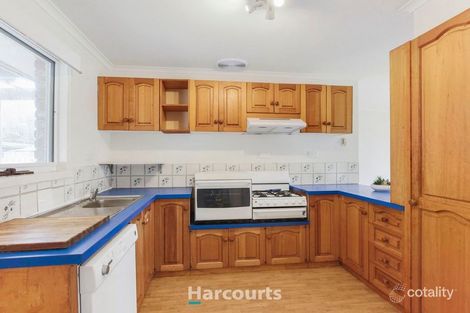 Property photo of 25 Cunningham Crescent Pakenham VIC 3810
