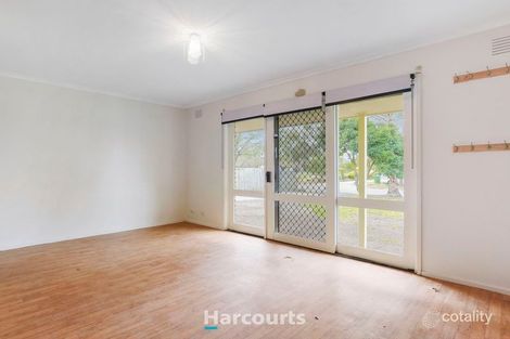 Property photo of 25 Cunningham Crescent Pakenham VIC 3810
