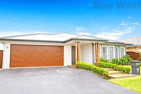 15 Mary Wade Pl, Carnes Hill, NSW 2171
