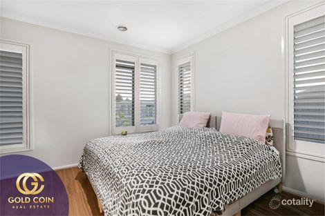 Property photo of 22 Jutland Close Clyde North VIC 3978