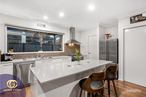 Property photo of 22 Jutland Close Clyde North VIC 3978