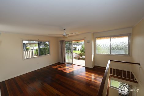 Property photo of 23 Pareena Crescent Mansfield QLD 4122