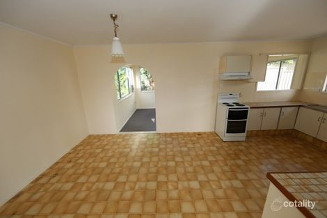 Property photo of 23 Pareena Crescent Mansfield QLD 4122