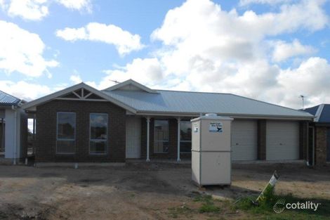 8 Sir John Cowan Ave, Murray Bridge, SA 5253