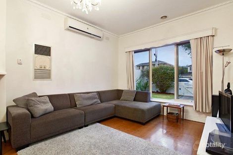 Property photo of 16 Larch Street Caulfield South VIC 3162