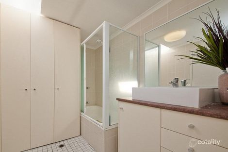 Property photo of 6/68 Gladstone Road Highgate Hill QLD 4101