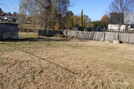 Property photo of 6 Chifley Place West Bathurst NSW 2795