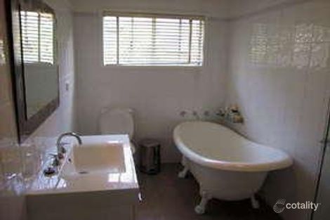 Property photo of 3 Poplars Avenue Bateau Bay NSW 2261