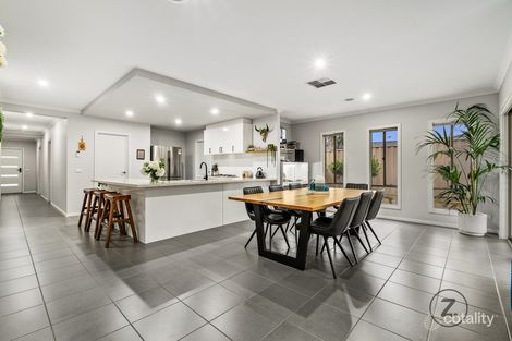 Property photo of 17 Harrison Way Pakenham VIC 3810