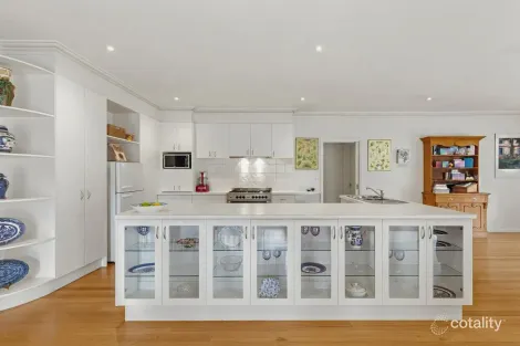 Property photo of 12 Wattle Drive Heathcote VIC 3523