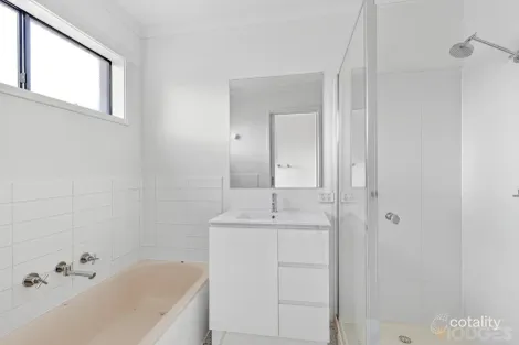 Property photo of 48 Tareeda Way Ocean Grove VIC 3226
