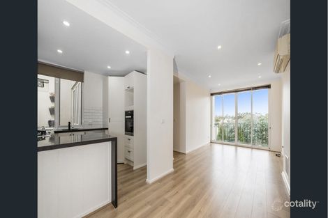 Property photo of 35/56 Beach Road Hampton VIC 3188