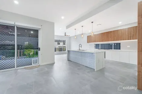 Property photo of 11 Ashtead Parade Stanhope Gardens NSW 2768