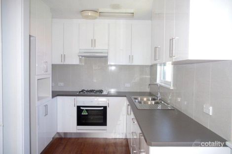 Property photo of 31 Miri Crescent Holsworthy NSW 2173