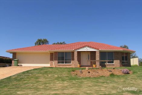 27 Fairway Dr, Pittsworth, QLD 4356