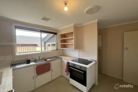 Property photo of 114 Hopetoun Circuit Yarralumla ACT 2600