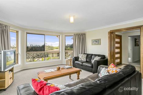 Property photo of 27 Hastings Crescent Carrara QLD 4211