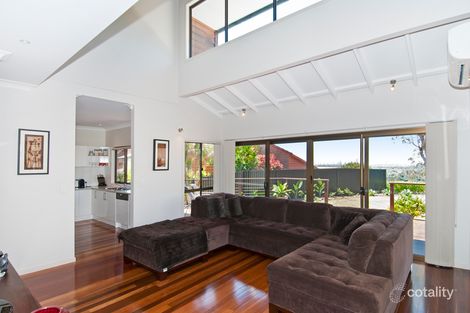 Property photo of 15 Summerhill Court Mudgeeraba QLD 4213