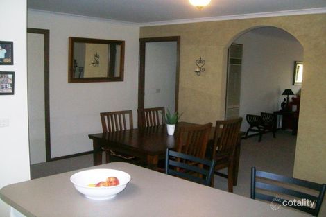 Property photo of 14 Mantung Crescent Rowville VIC 3178